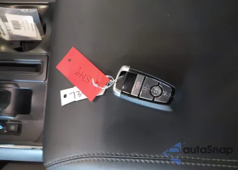 2023 Ford F-150 Lightning Xlt z USA, uszkodzony, nr VIN 1FTVW1EL8PWG43930